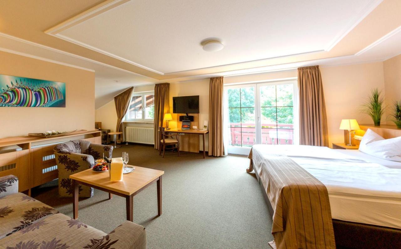 Stroebinger Hof - Therme Wellness Resort Бад-Эндорф Экстерьер фото