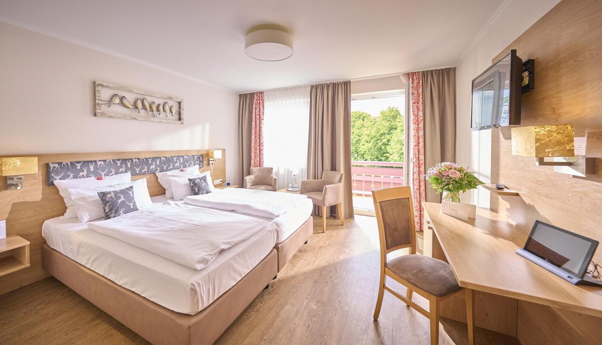 Stroebinger Hof - Therme Wellness Resort Бад-Эндорф Экстерьер фото